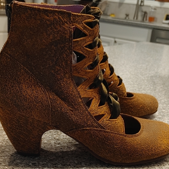 Anthropologie leather retro style ankle boots by Gee Wawa 9 - Picture 5 of 13
